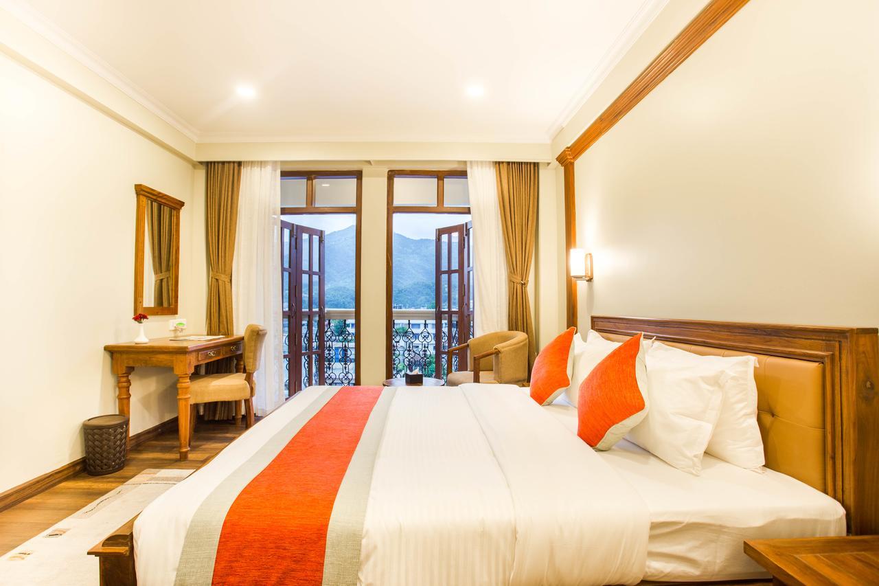 Hotel Portland Покхара Экстерьер фото