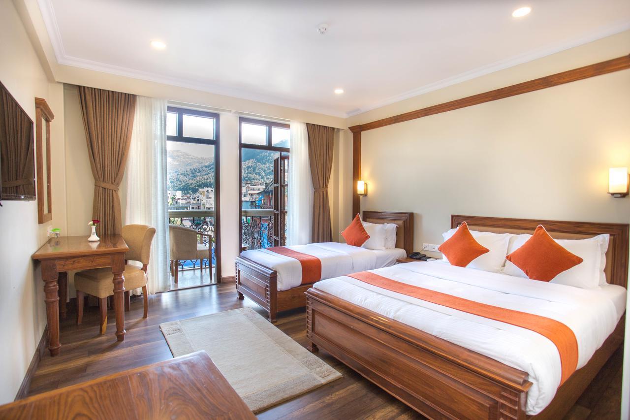 Hotel Portland Покхара Экстерьер фото