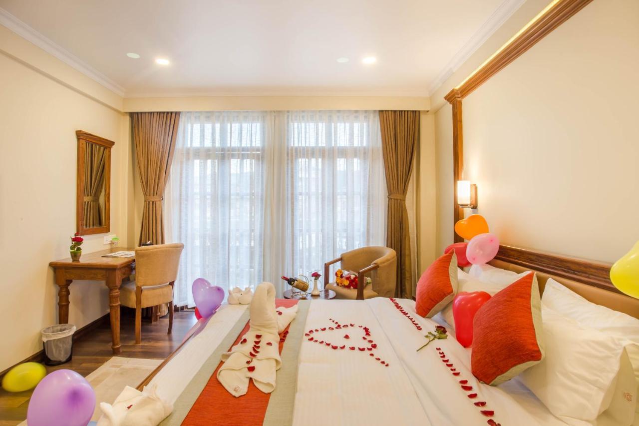 Hotel Portland Покхара Экстерьер фото